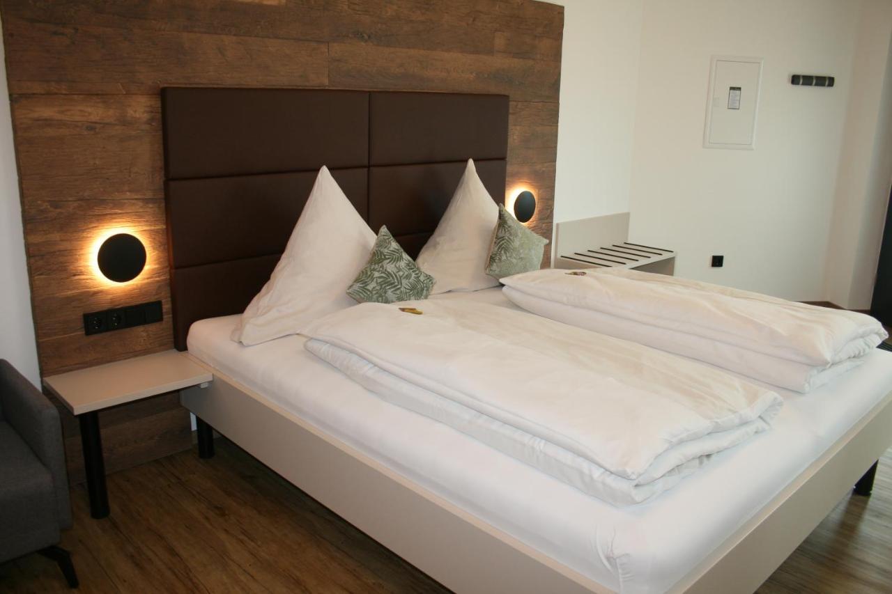 Hotel Bavaria Dingolfing Esterno foto
