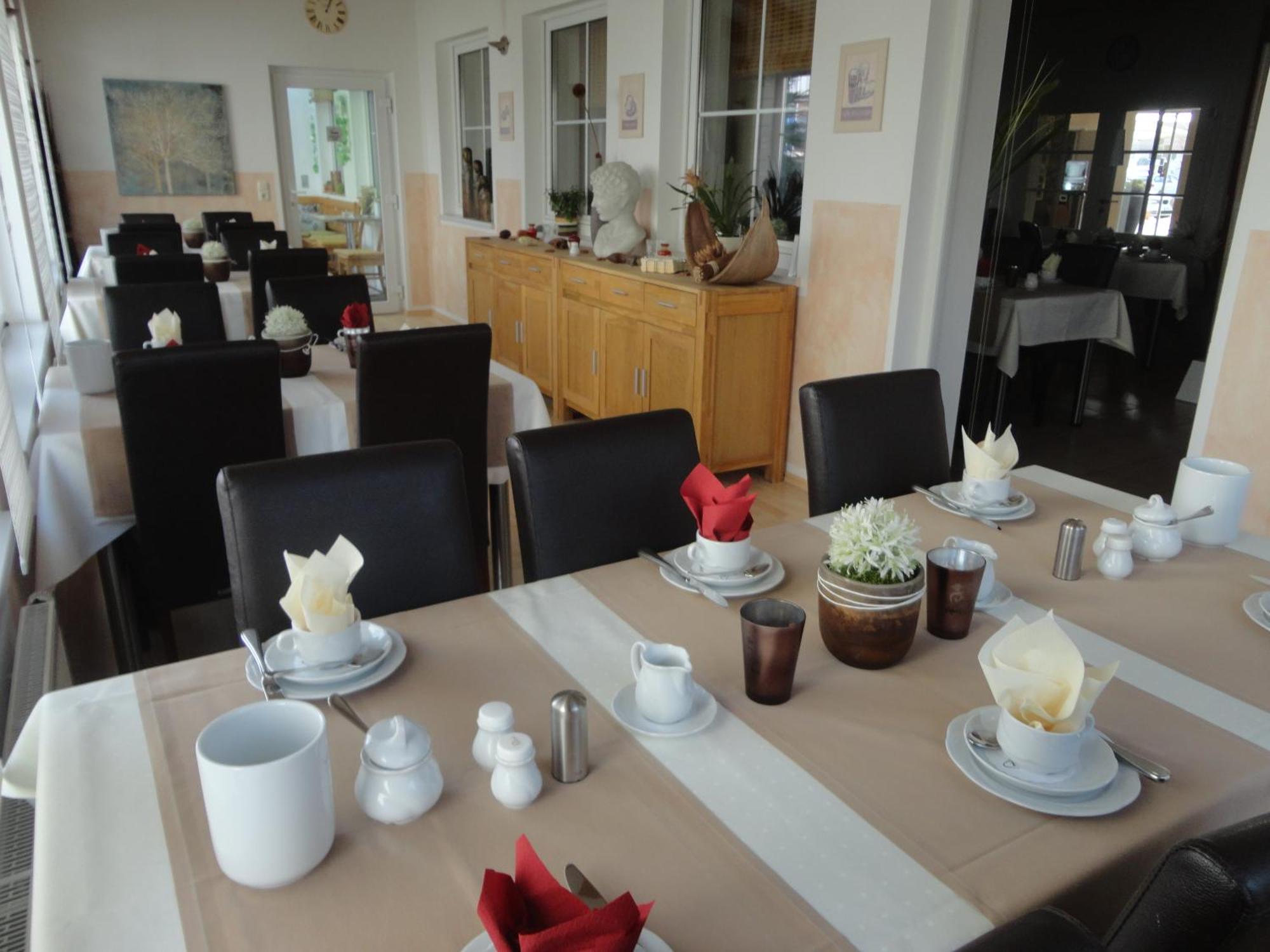 Hotel Bavaria Dingolfing Esterno foto